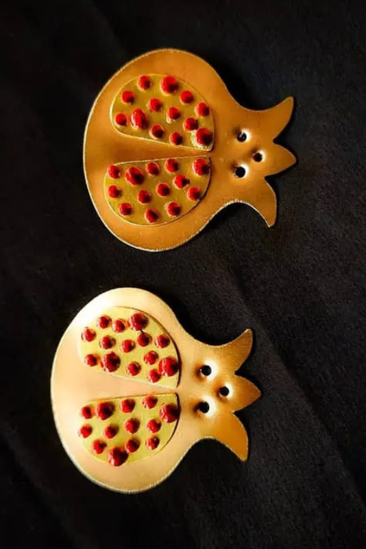 POMEGRANATE STUDS